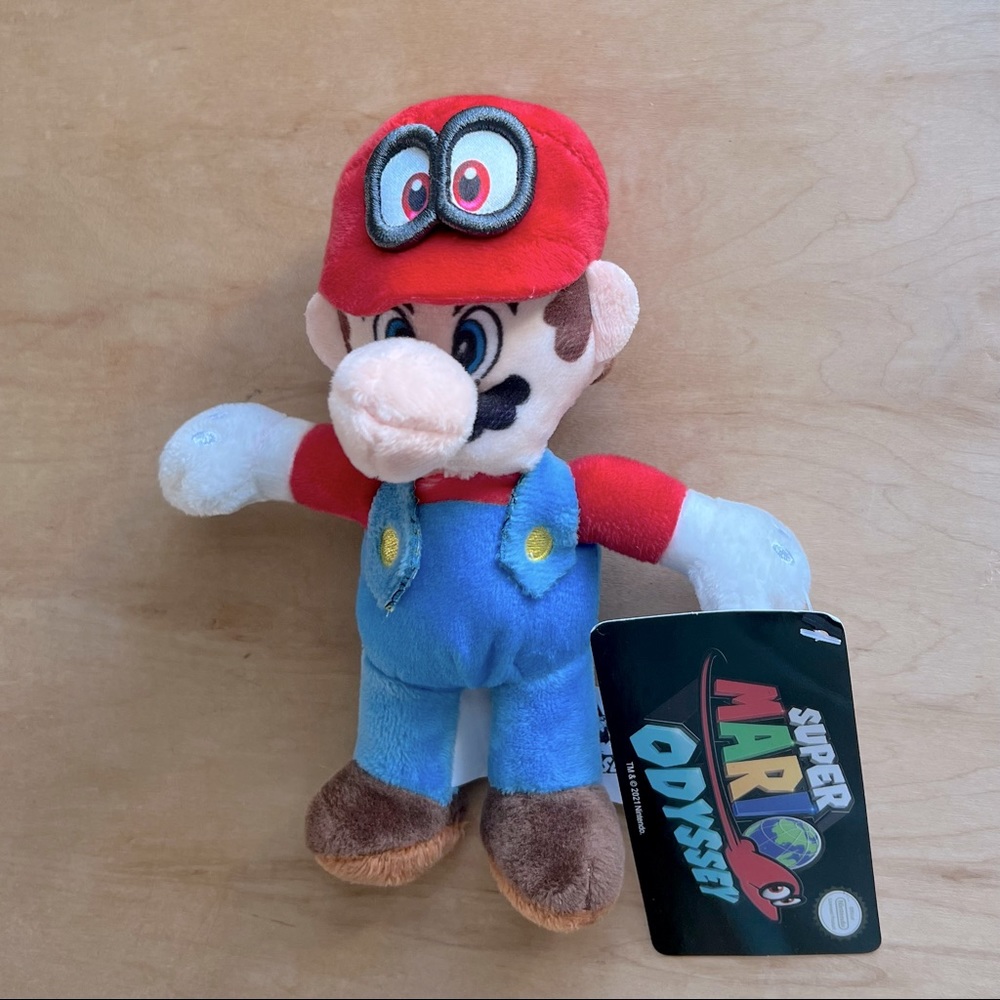 NWT Super Mario Odyssey Mario Plush Doll w/ Cappy